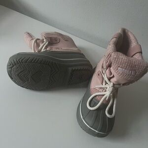 9C London Fog Stylish Pink and Gray toddler  Kids winter waterproof Boots